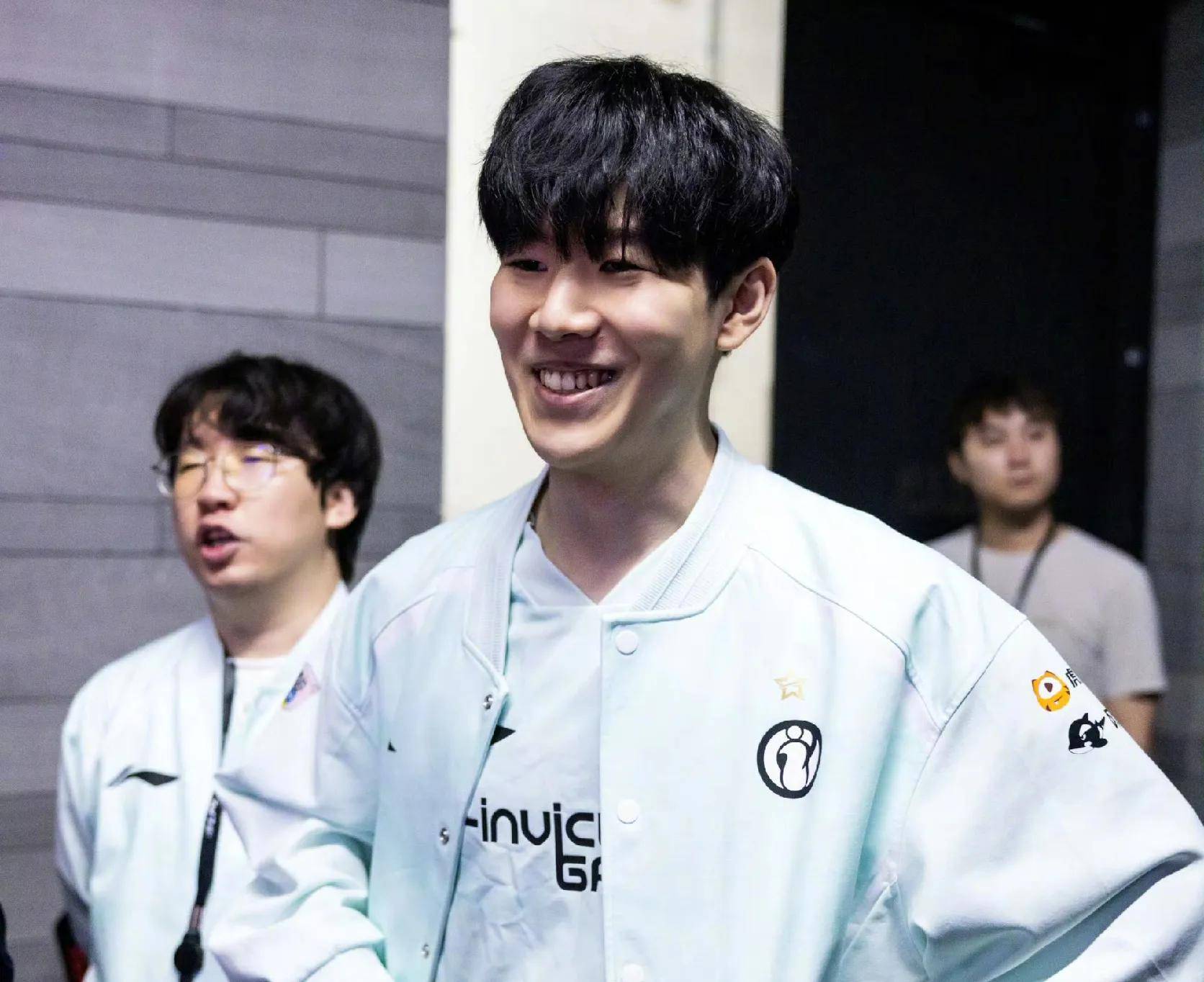 从挫折中奋 从挫折中奋