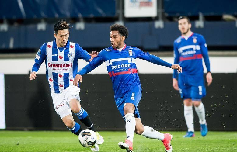 仅是个人荣 仅是个人荣